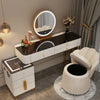 Coiffeuse de chambre
